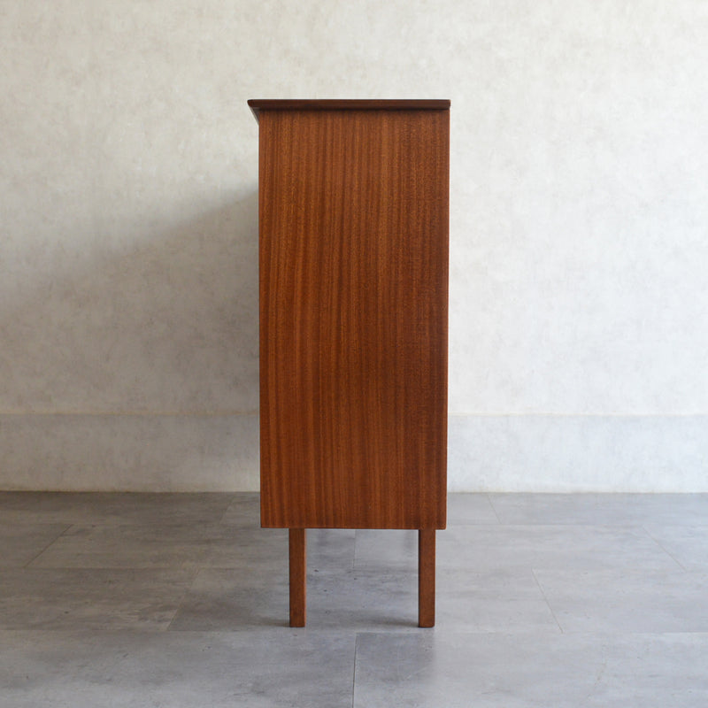 ミッドセンンチュリーヴィンテージ　脚付ガラスキャビネット 104(木扉）