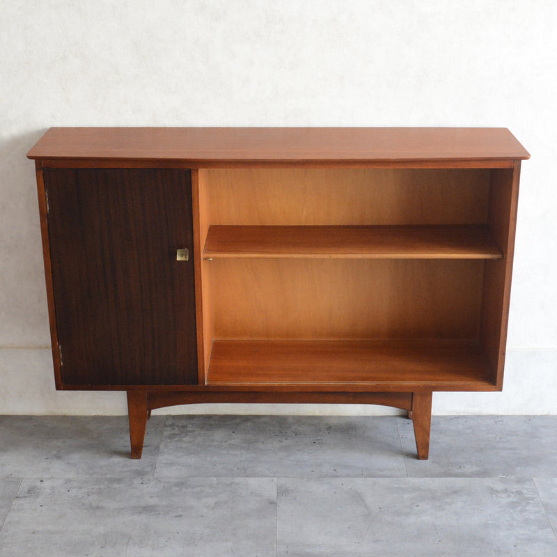 ミッドセンンチュリーヴィンテージ　脚付ガラスキャビネット 104(木扉）