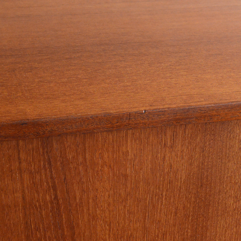 デンマーク ヴィンテージ　チーク キャビネット サイドボード5-96