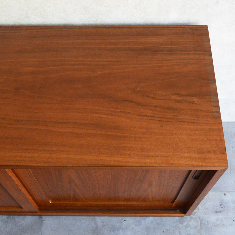 デンマーク ヴィンテージ   抽斗付 ショートサイドボード  7-6