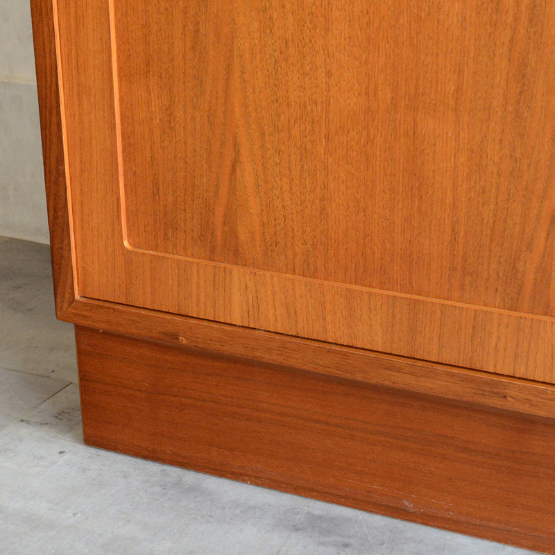 デンマーク ヴィンテージ   抽斗付 ショートサイドボード  7-6