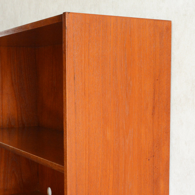 デンマークヴィンテージ チークシェルフ カップボード 8-51（フラップ扉）