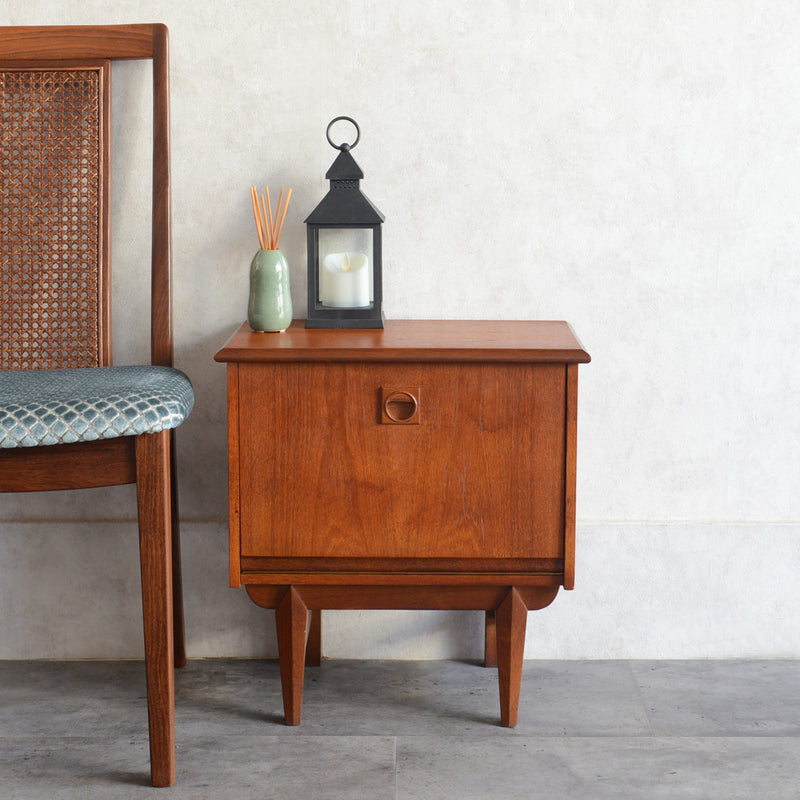 60S サイドキャビネット 01