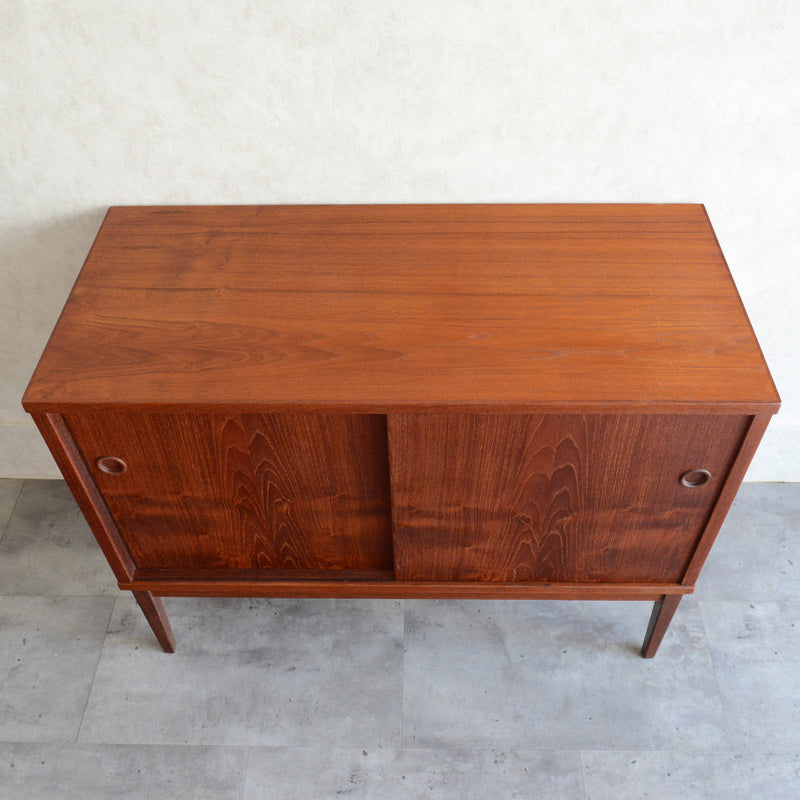 デンマーク ヴィンテージ　チーク キャビネット/サイドボード 3-62