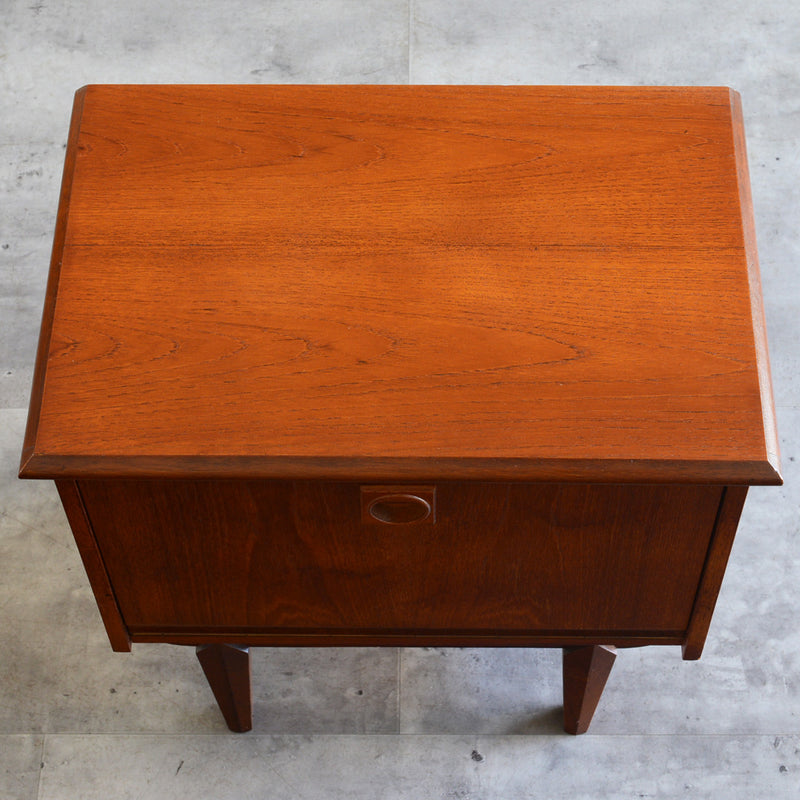 60S サイドキャビネット 01