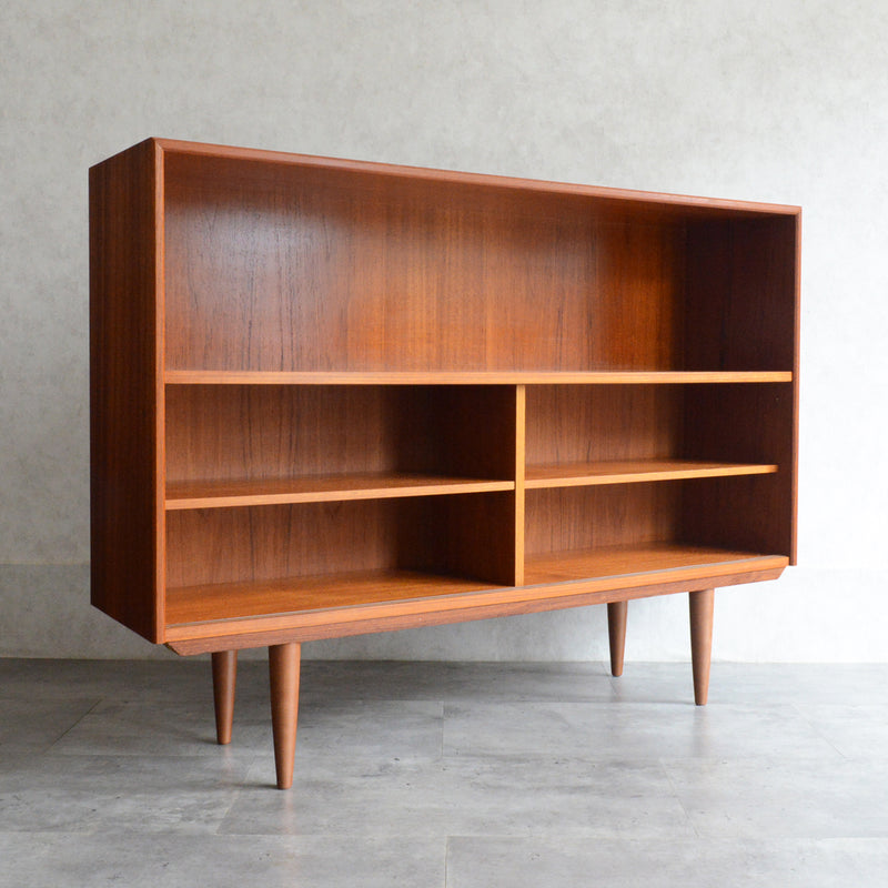 デンマーク ヴィンテージ　チーク ガラスキャビネット5-118