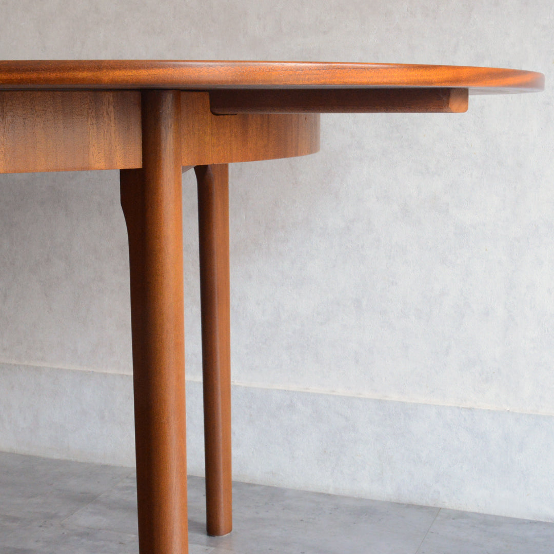 A.H.McINTOSH コンパクト ラウンドダイニングテーブル107(天板剝離再塗装)