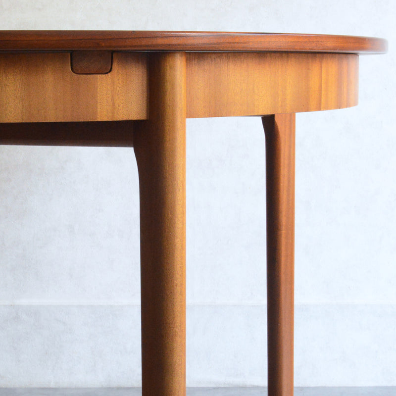 A.H.McINTOSH コンパクト ラウンドダイニングテーブル107(天板剝離再塗装)