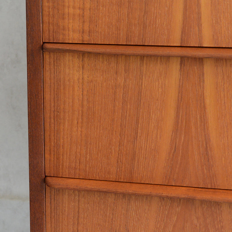 A様見学予約商品　デンマーク ヴィンテージ  チーク３段チェスト 鍵付　6-26