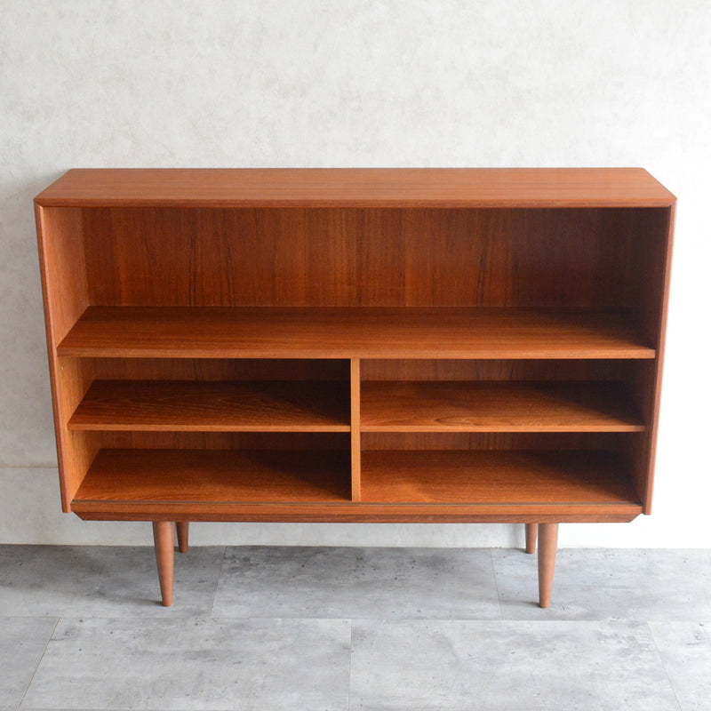 デンマーク ヴィンテージ　チーク ガラスキャビネット5-118