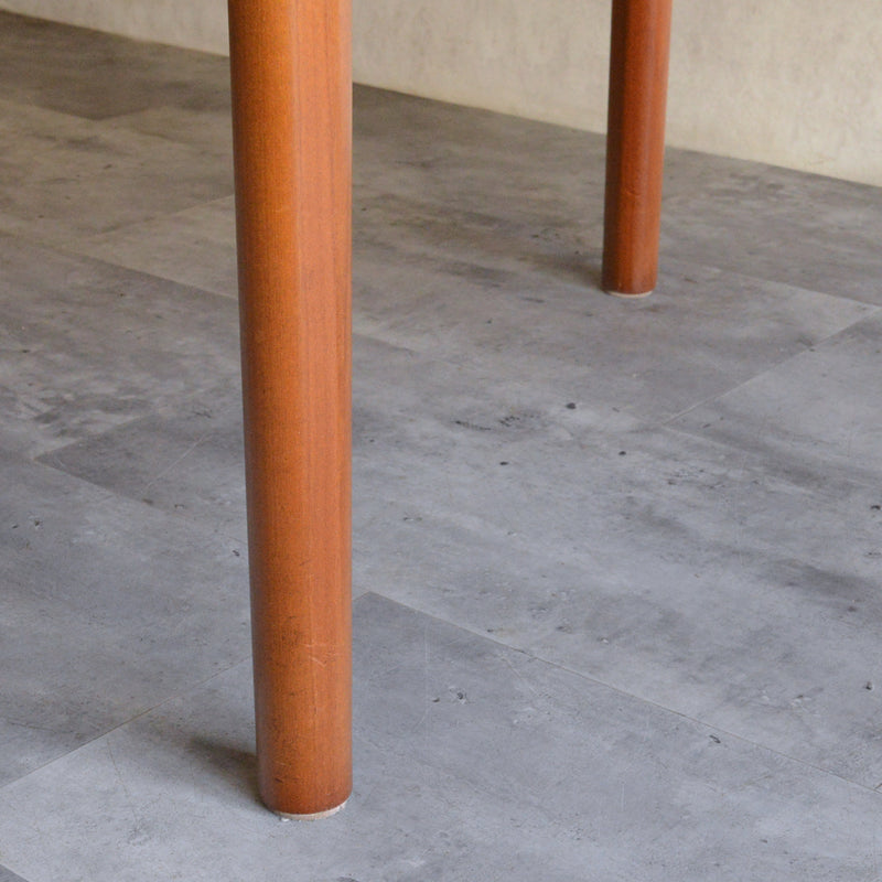 A.H.McINTOSH コンパクト ラウンドダイニングテーブル107(天板剝離再塗装)