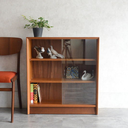 Herbert E. Gibbs ヴィンテージガラスキャビネット 95