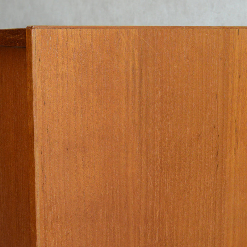 デンマーク ヴィンテージ  チークキャビネット 8-52
