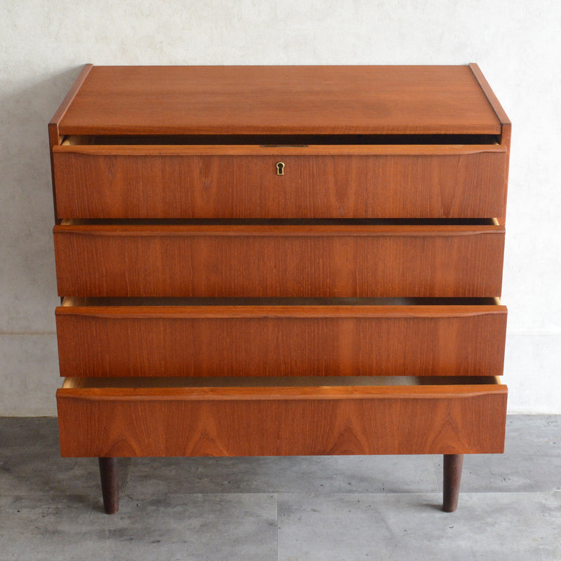 デンマーク ヴィンテージ  チーク４段チェスト 6-30(鍵付）