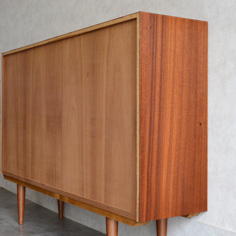 デンマーク ヴィンテージ　チーク ガラスキャビネット5-118