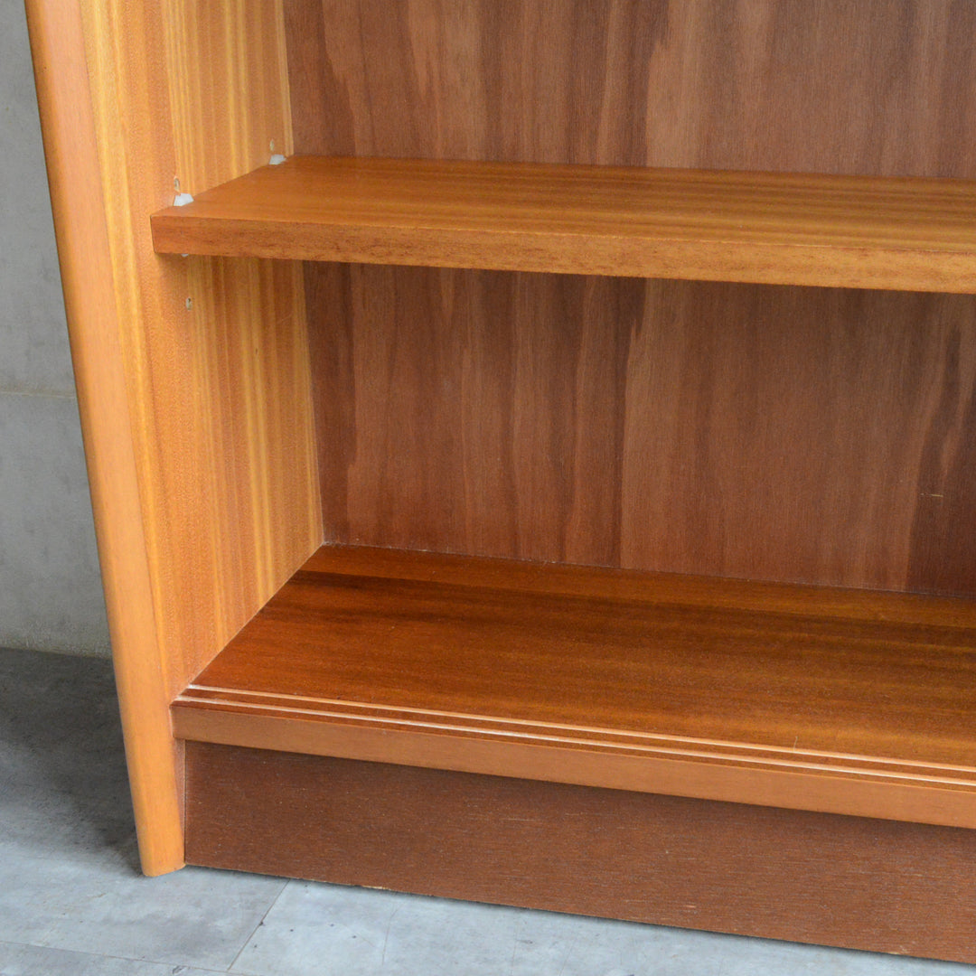 Herbert E. Gibbs ヴィンテージガラスキャビネット 95