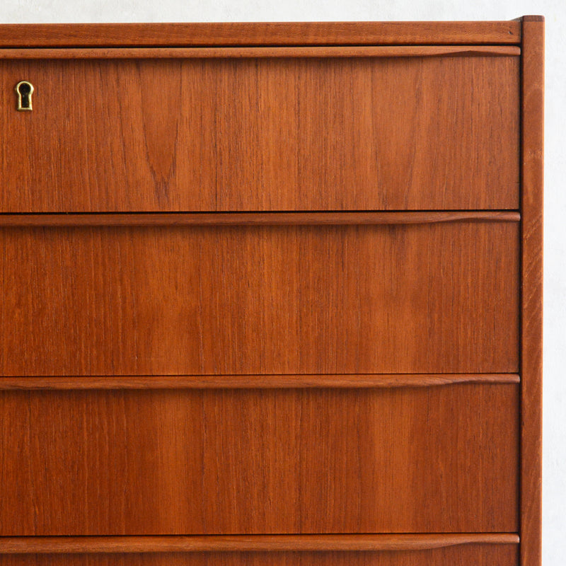 デンマーク ヴィンテージ  チーク４段チェスト 6-30(鍵付）