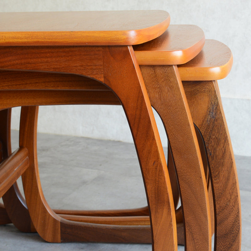 Nathan ネイサン ネストテーブル 03（天板剥離再塗装済）