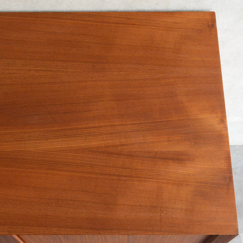 Poul Cadovius デンマーク キャビネット (抽斗付）5-120