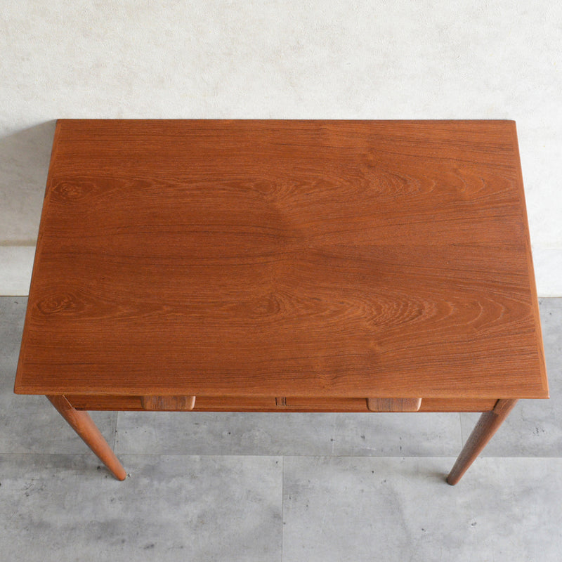 デンマークヴィンテージ　チーク ソーイングテーブル5-176