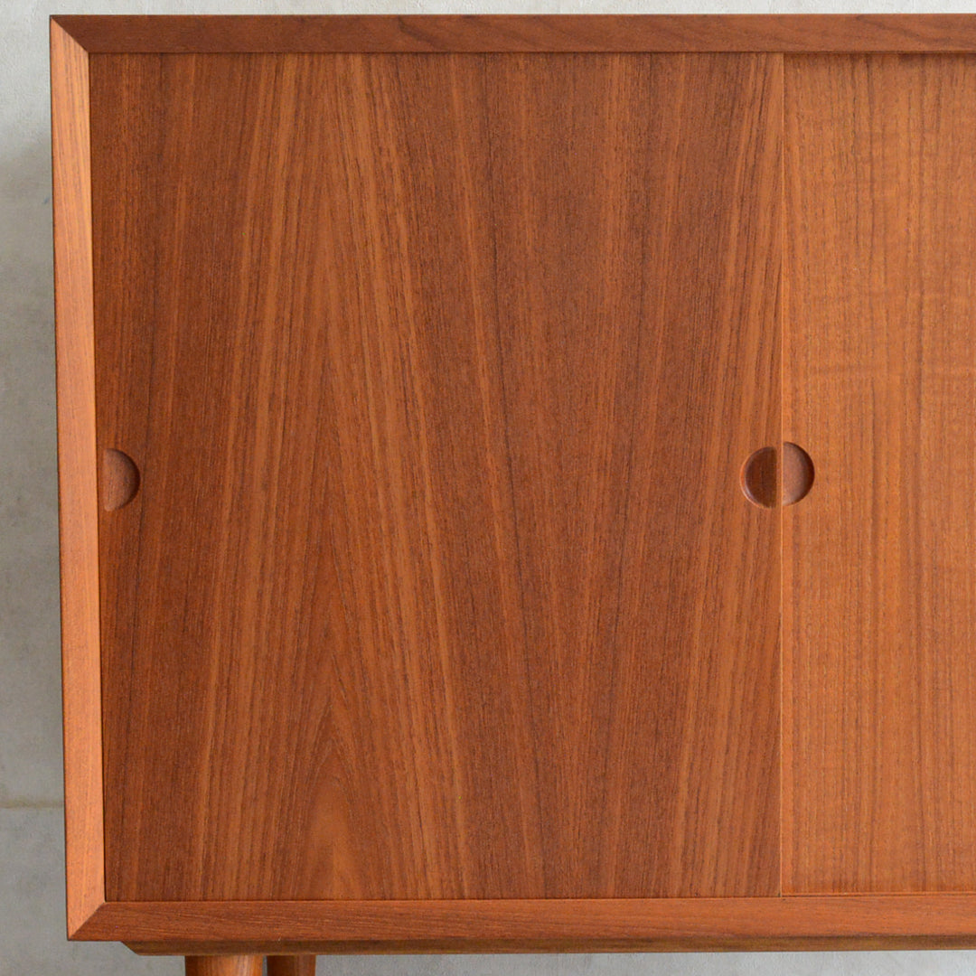 Poul Cadovius デンマーク キャビネット (抽斗付）5-120