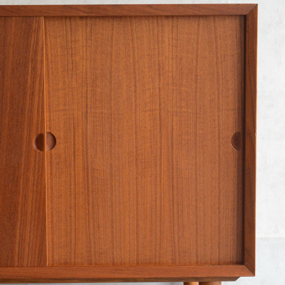 Poul Cadovius デンマーク キャビネット (抽斗付）5-120