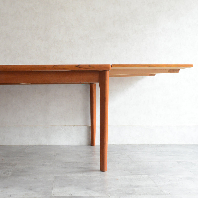 T様見学ご予約品　デンマーク エクステンション ダイニングテーブル 02(レクタングル・天板剥離再塗装済)