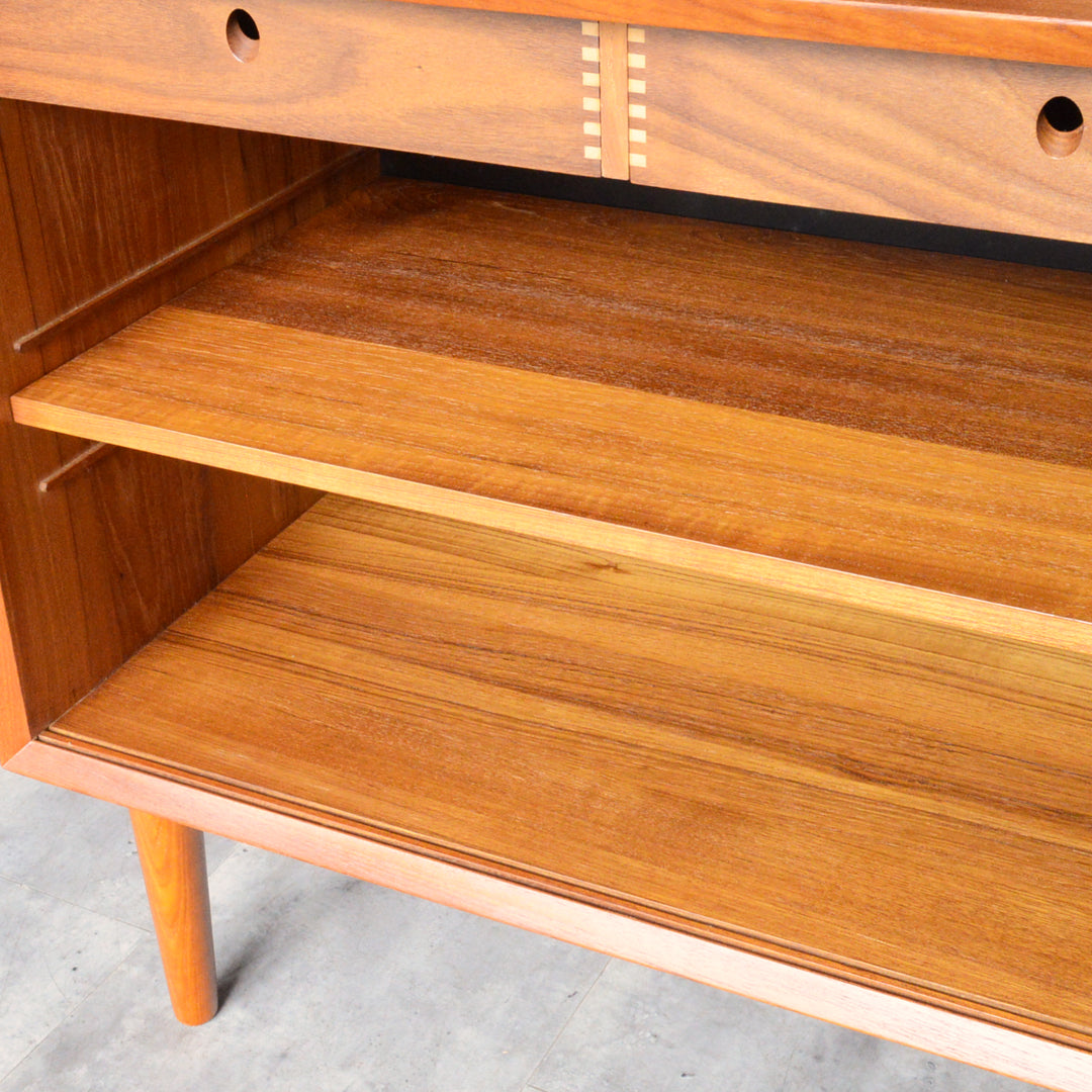 Poul Cadovius デンマーク キャビネット (抽斗付）5-120