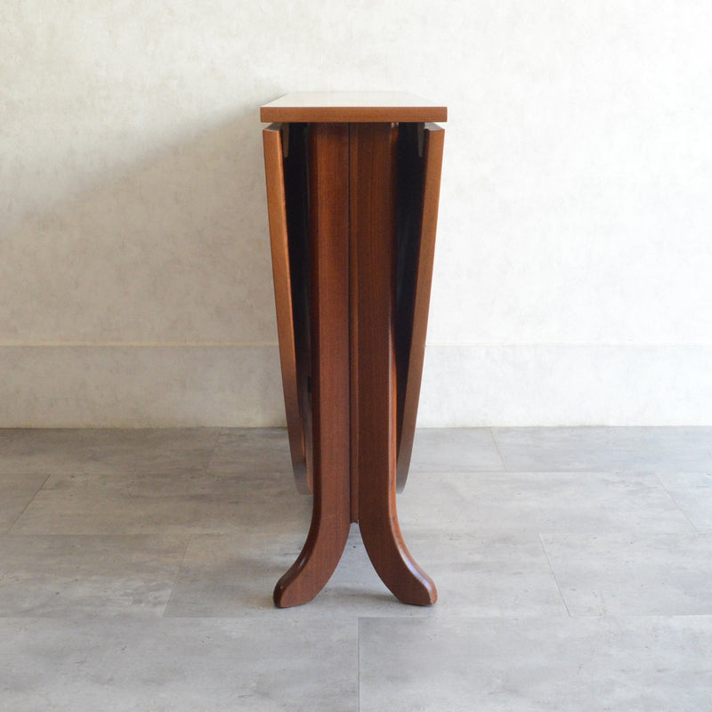 Parker Knoll (Nathan) ゲートレッグ ダイニングテーブル 11 (オーバル）