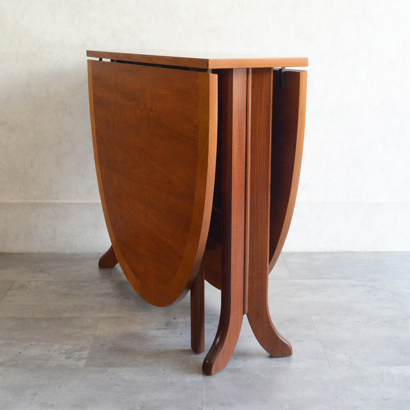 Parker Knoll (Nathan) ゲートレッグ ダイニングテーブル 11 (オーバル）