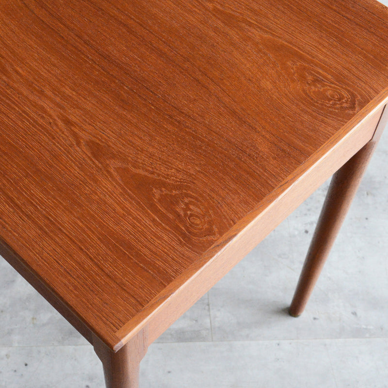 デンマークヴィンテージ　チーク ソーイングテーブル5-176