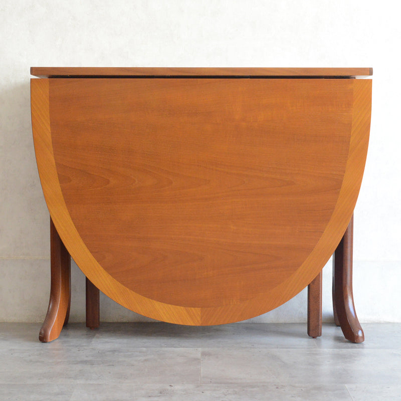 Parker Knoll (Nathan) ゲートレッグ ダイニングテーブル 11 (オーバル）