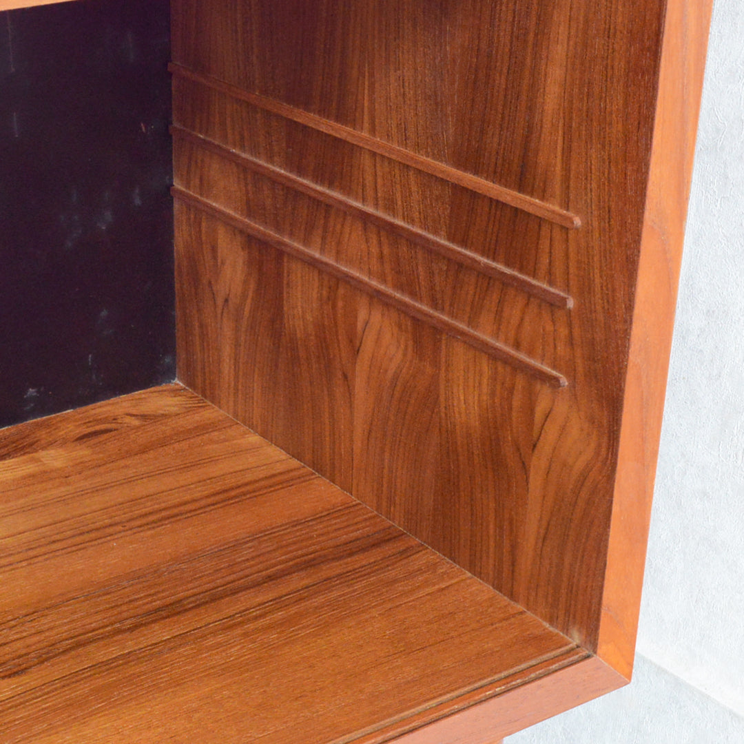 Poul Cadovius デンマーク キャビネット (抽斗付）5-120