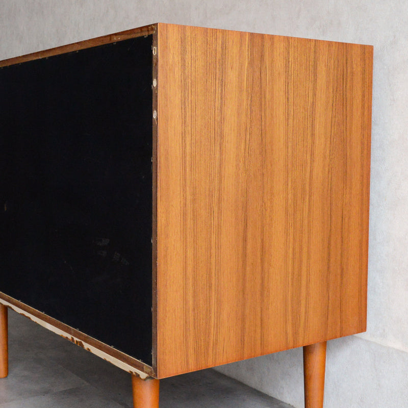 Poul Cadovius デンマーク キャビネット (抽斗付）5-120