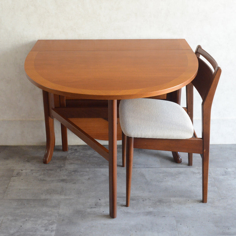 Parker Knoll (Nathan) ゲートレッグ ダイニングテーブル 11 (オーバル）