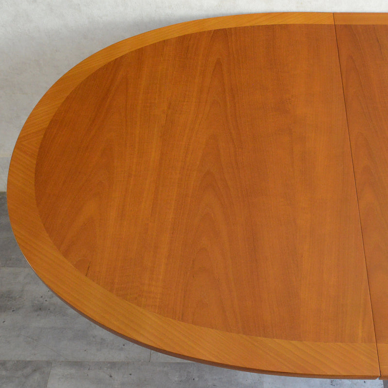 Parker Knoll (Nathan) ゲートレッグ ダイニングテーブル 11 (オーバル）