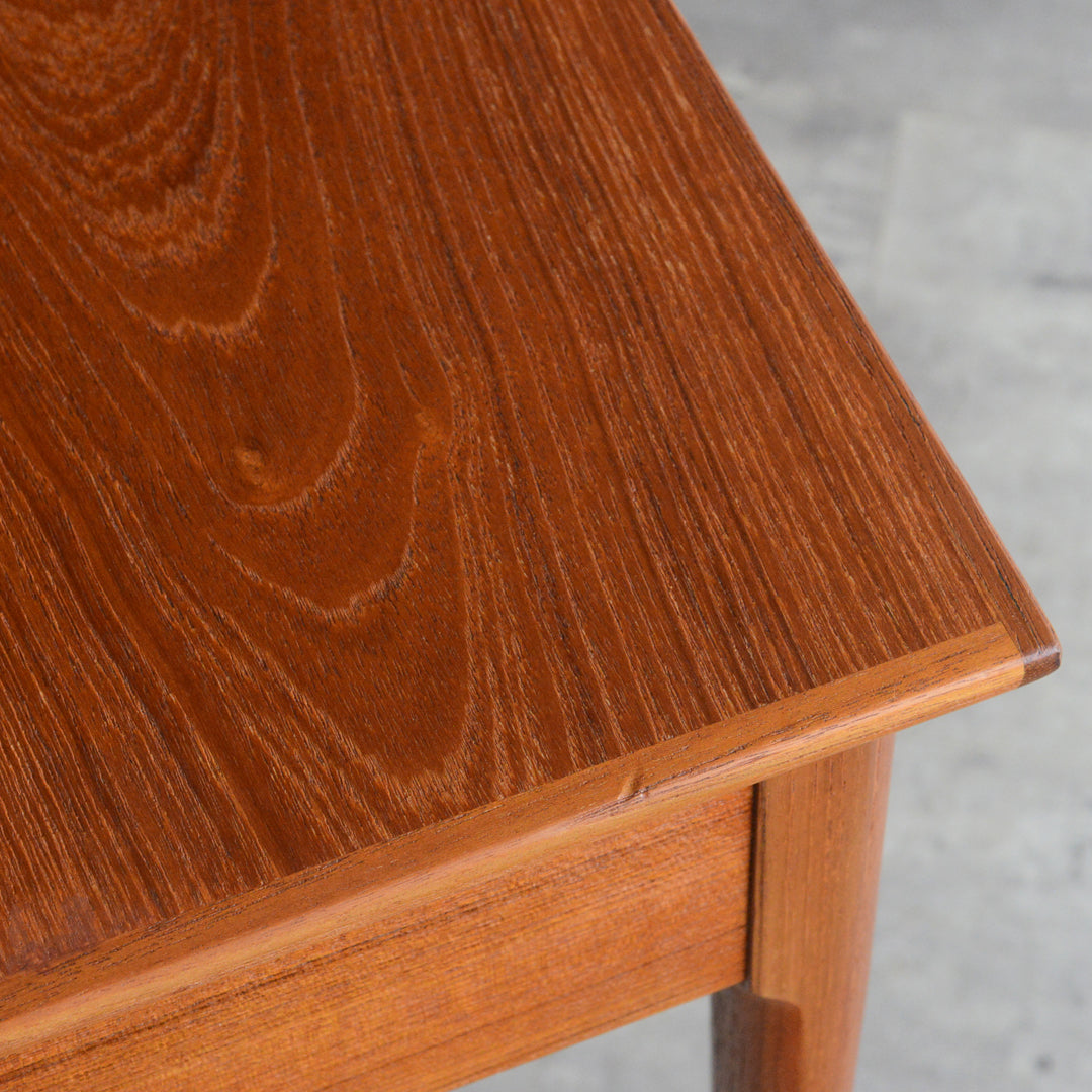 デンマークヴィンテージ　チーク ソーイングテーブル5-176