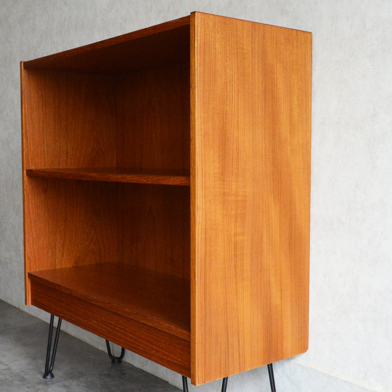 デンマーク チークオープンシェルフ 8-50 (アイアンレッグ)