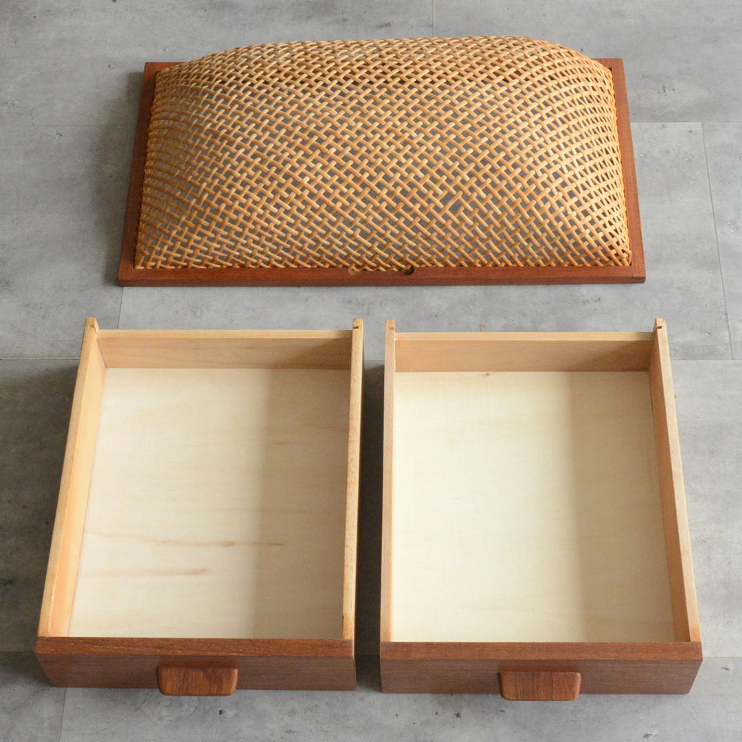 デンマークヴィンテージ　チーク ソーイングテーブル5-176