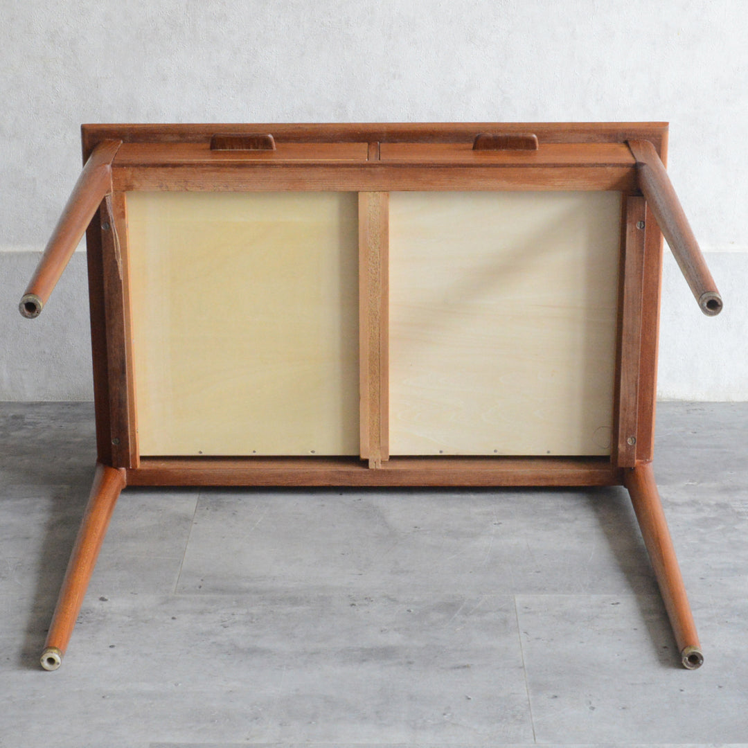 デンマークヴィンテージ　チーク ソーイングテーブル5-176