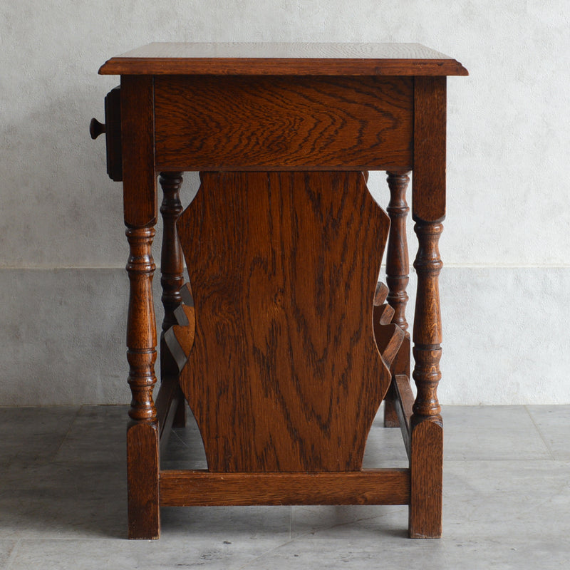 クラシック マガジンラック付 オークキャビネット13