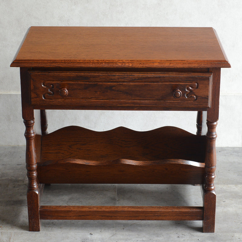 クラシック マガジンラック付 オークキャビネット13