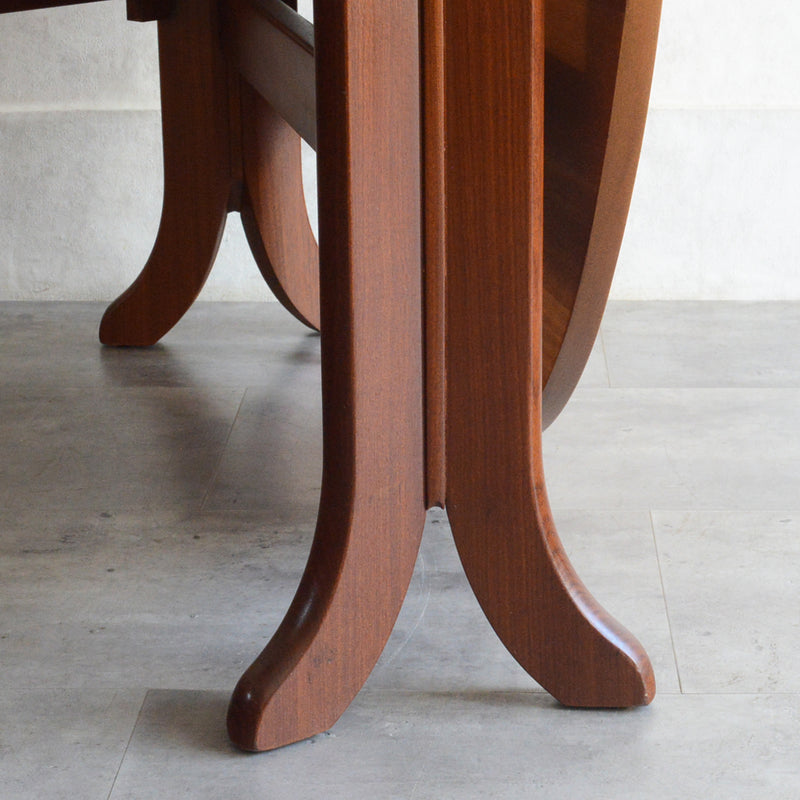 Parker Knoll (Nathan) ゲートレッグ ダイニングテーブル 11 (オーバル）
