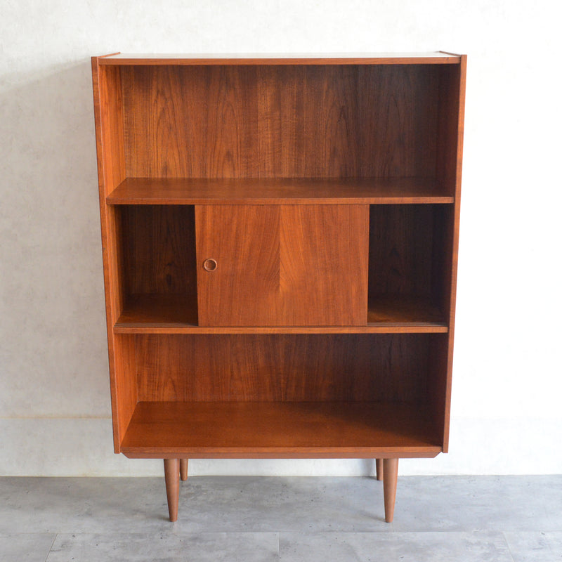 デンマーク ヴィンテージ　チークシェルフ（木扉付）5-121