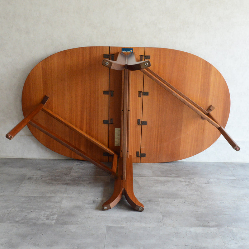 Parker Knoll (Nathan) ゲートレッグ ダイニングテーブル 11 (オーバル）