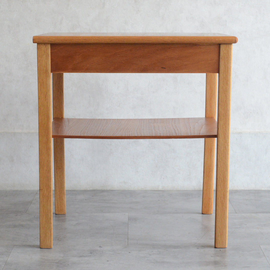 デンマークヴィンテージ チーク サイドテーブル 5-177 (抽斗付）