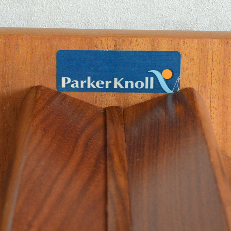 Parker Knoll (Nathan) ゲートレッグ ダイニングテーブル 11 (オーバル）
