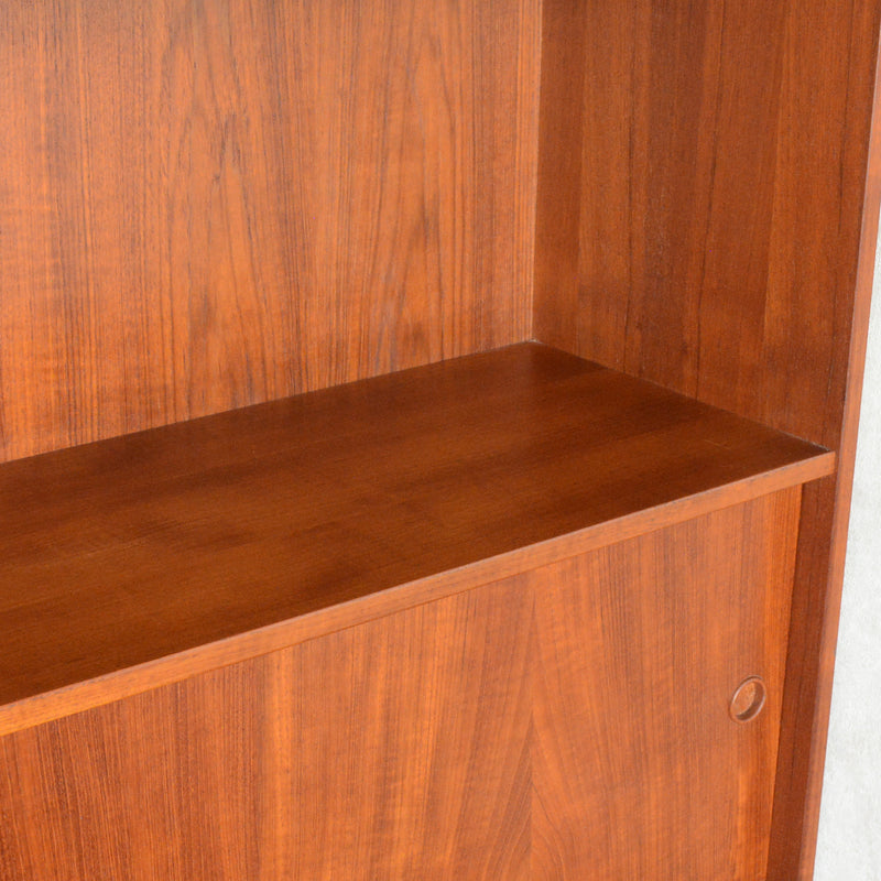 デンマーク ヴィンテージ　チークシェルフ（木扉付）5-121