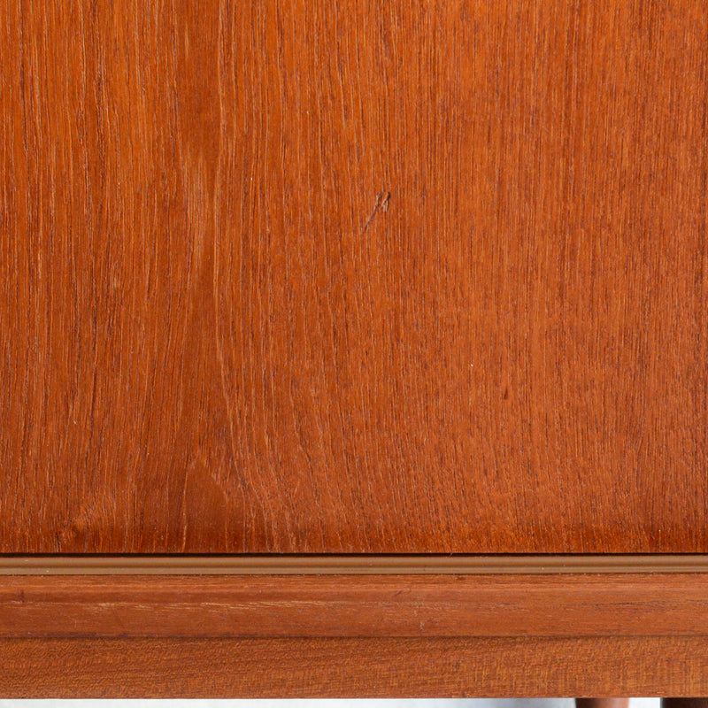 デンマーク ヴィンテージ  抽斗付 キャビネット 3-67