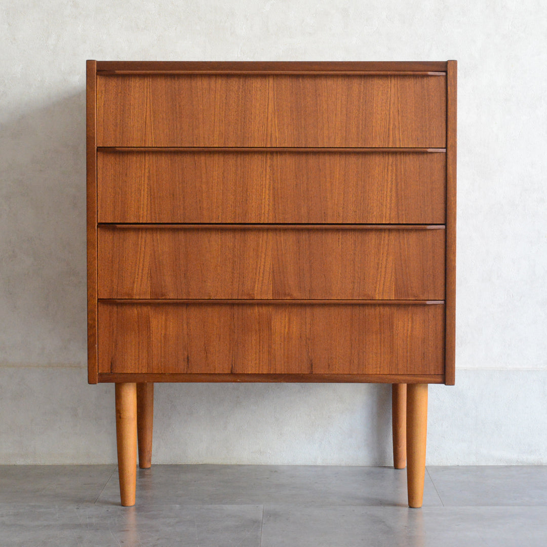 デンマーク ヴィンテージ  チーク ４段チェスト5-124